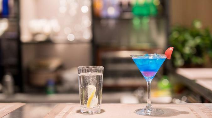 Ibis Urumqi Weixing Square Hotel Екстериор снимка